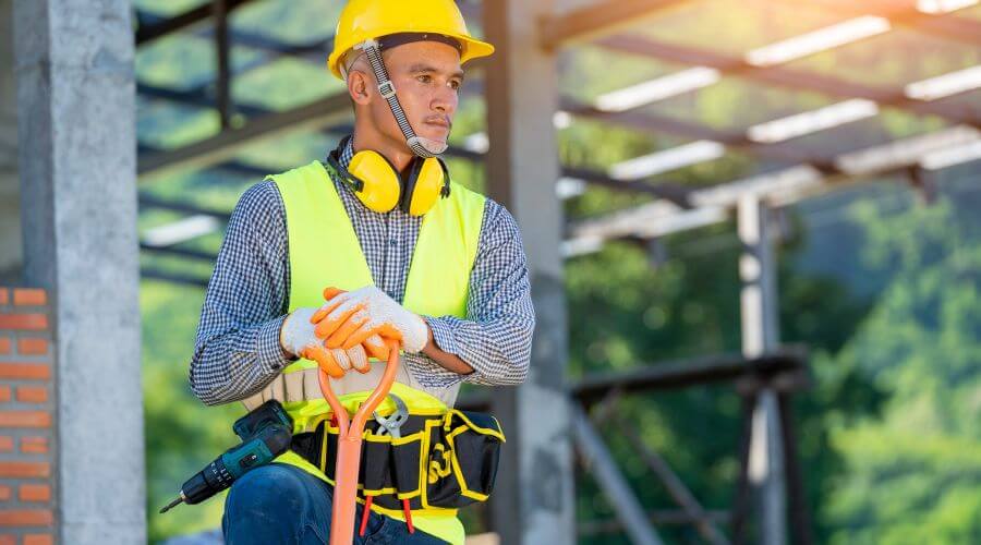 Professional gutter cleaning in Macomb, MI